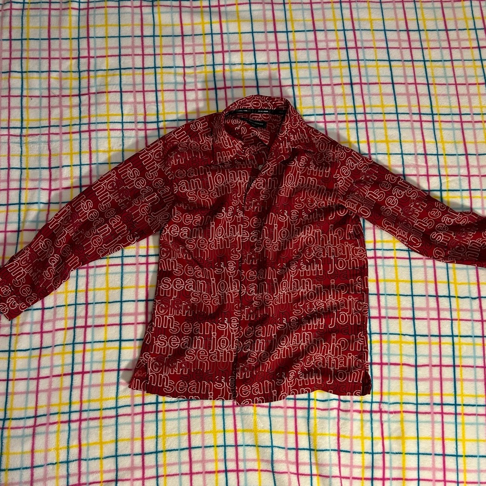 BOYS MEDIUM 12/14 SEAN JOHN RED BUTTON UP LOGO